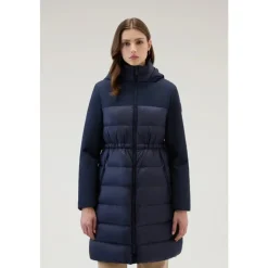 Abrigo Softshell de Satén con Plumón de Pato