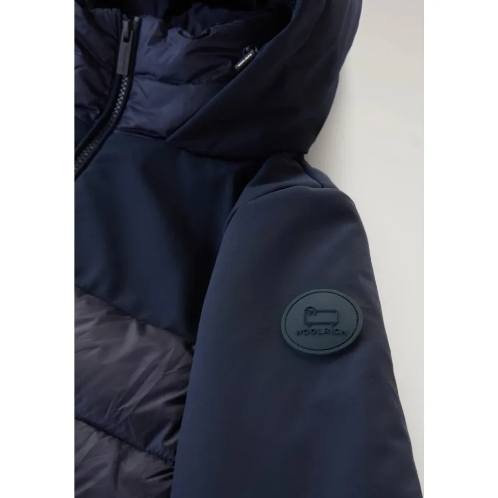 Abrigo Softshell de Satén con Plumón de Pato