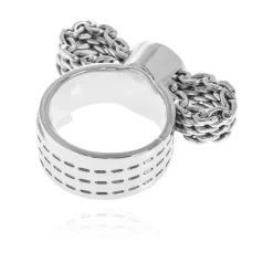 Anillo con cabeza de Medusa