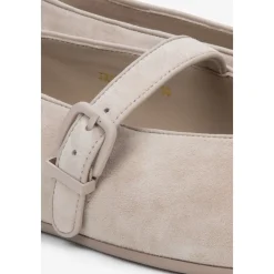 Bailarinas Beige Claro con Hebilla