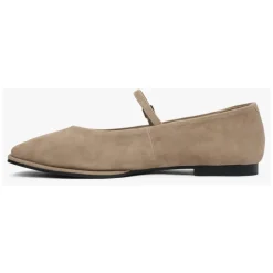 Bailarinas beige para mujeres con hebilla de terciopelo suave