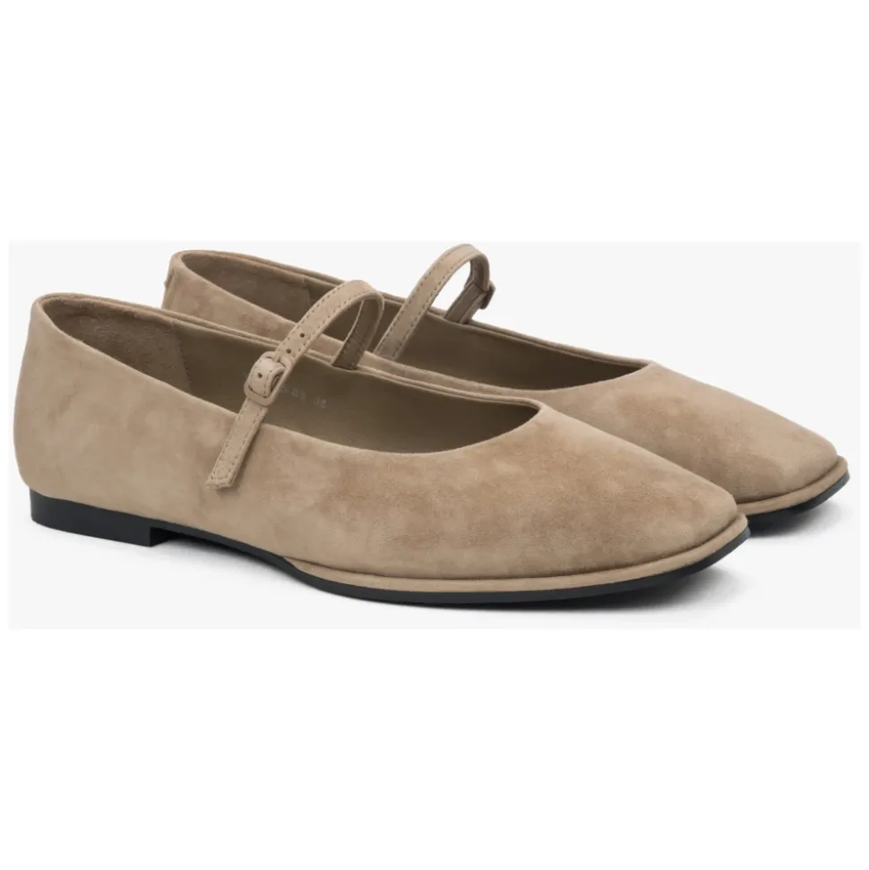 Bailarinas beige para mujeres con hebilla de terciopelo suave