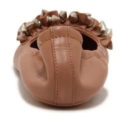 Bailarinas Ruffle Nude Tachuelas