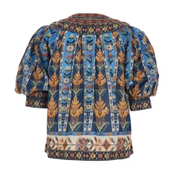 Blusa de Manga Corta con Bordado de Tapiz