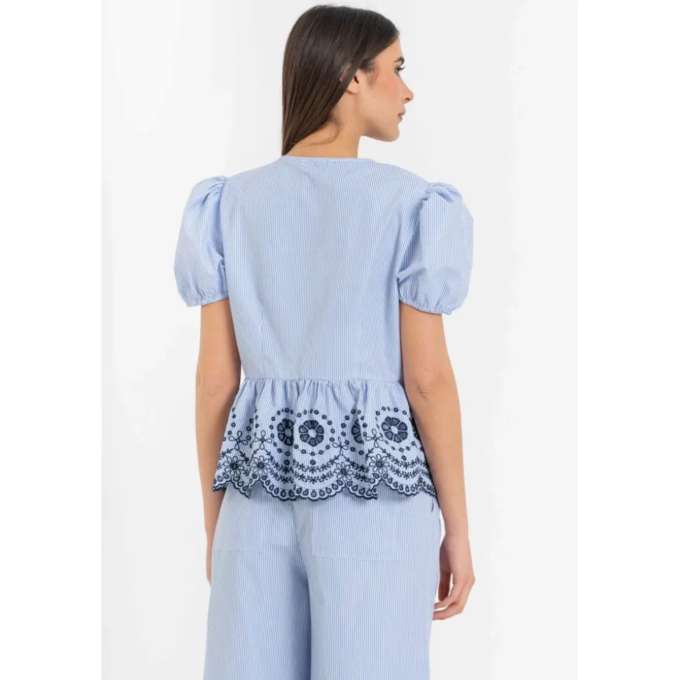 Blusa de Rayas con Mangas Abullonadas y Peplum Bordado