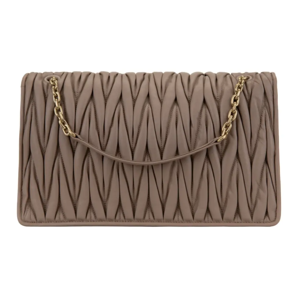 Bolso de Hombro con Botón Magnético de Cuero