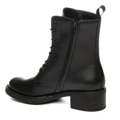 Bota con cordones Tresor