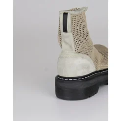 Botas con Cordones