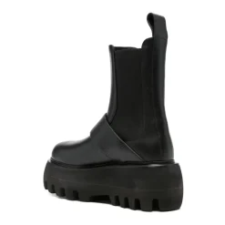 Botas Negras de Seda y Nailon