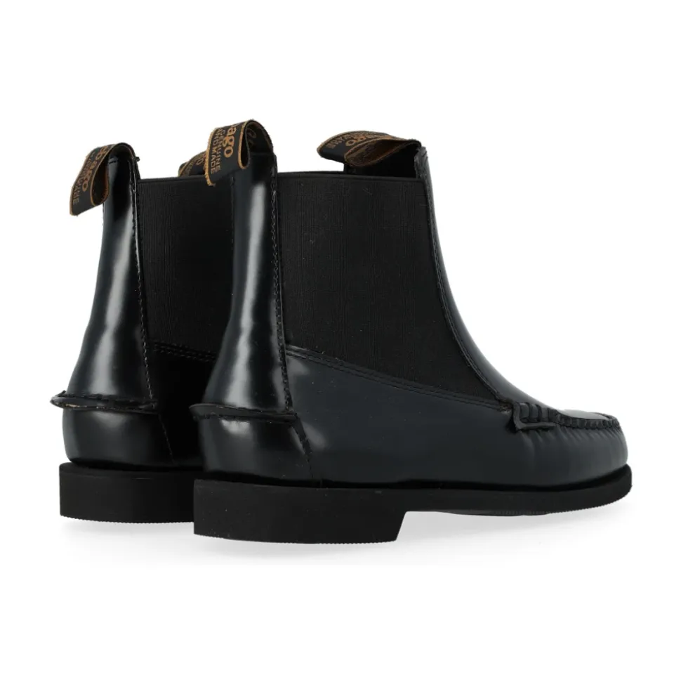 Botines negros de cuero con inserciones elásticas