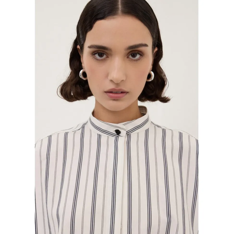 Camicia coreana