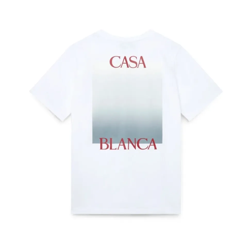 Camiseta blanca estampada cuadrada degradada