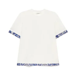Camiseta con estampado botánico