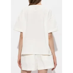 Camiseta con parche