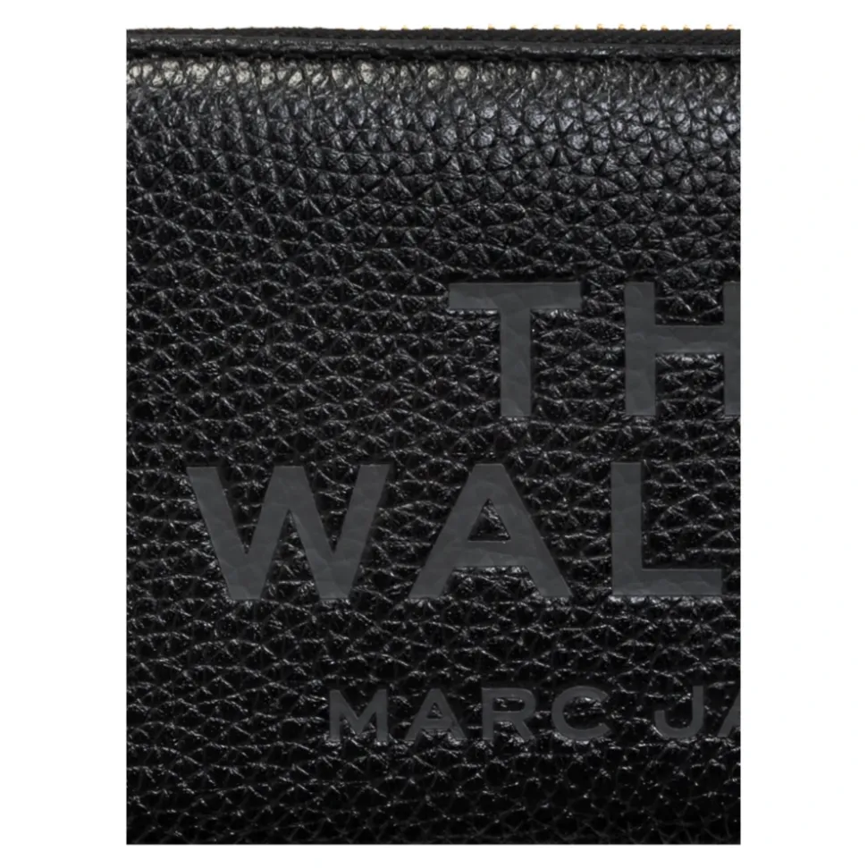 Cartera con logotipo