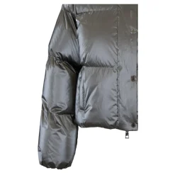 Chaqueta Acolchada Corta con Cuello Alto