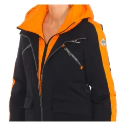 Chaqueta de esquí con capucha y cuello alto