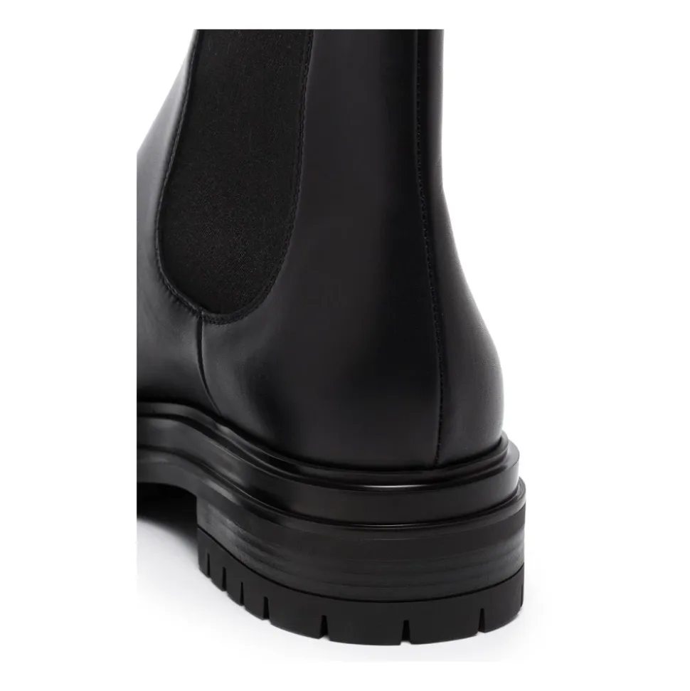 Chester Chelsea Boots