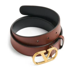 Cinturón elegante con hebilla