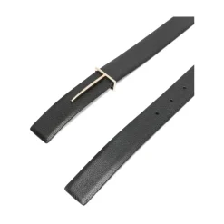 Cinturón Slim T de piel de grano flexible