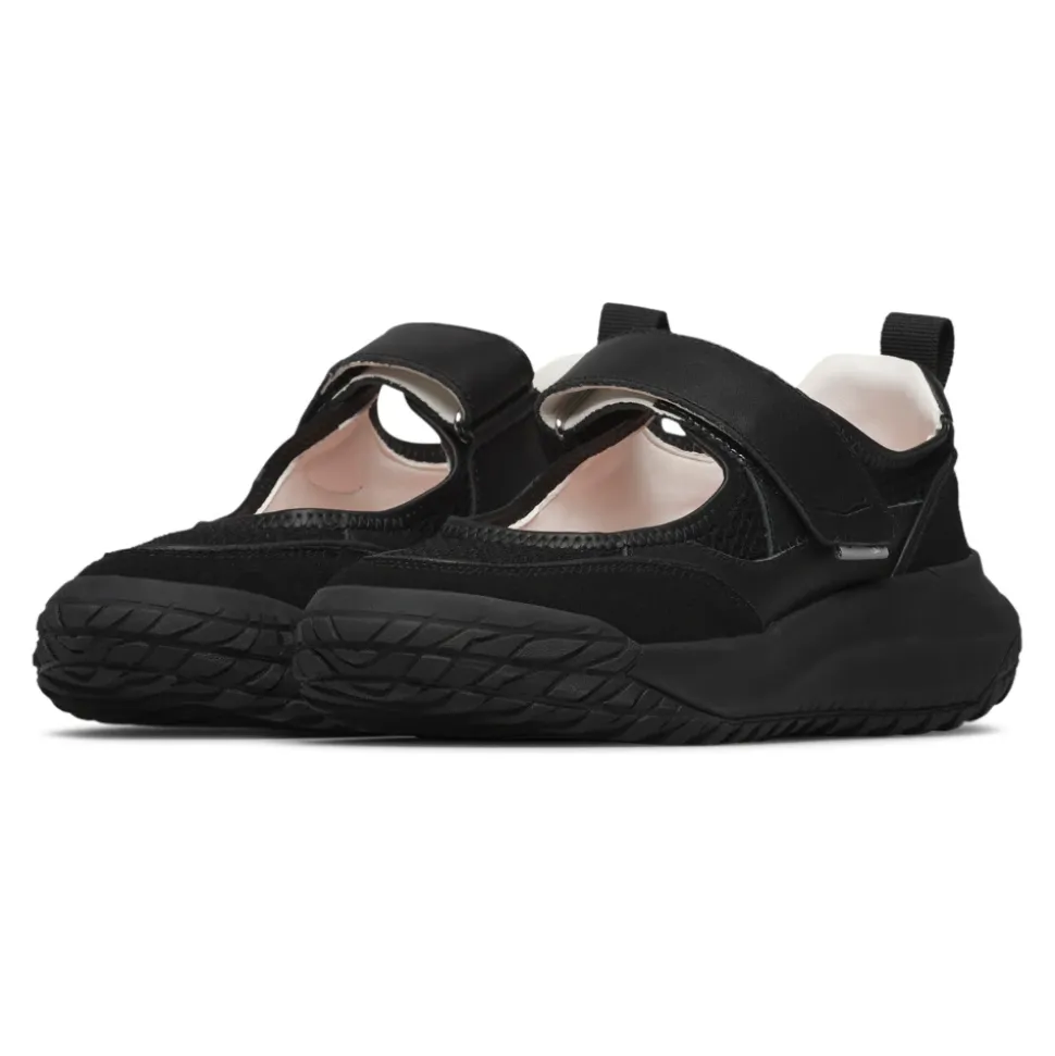 Club Act Babe Mary Jane Sneaker