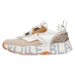 Club105 Sneakers