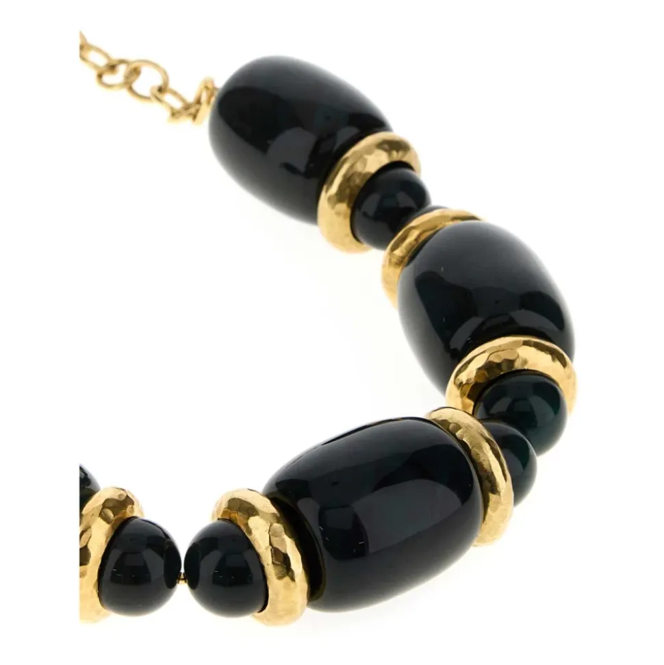 Collier Court Tonnea