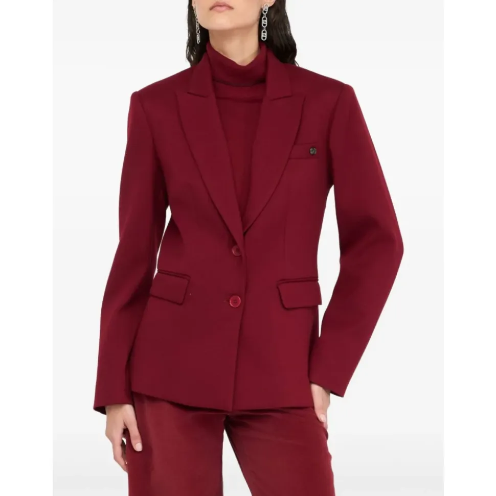 Elegante Rojo Ropa de abrigo AW25