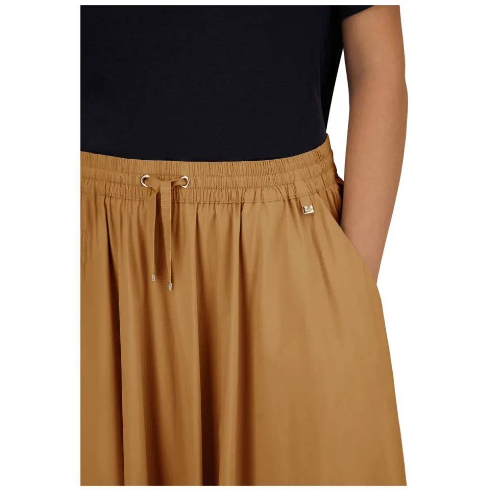 Falda midi evasé