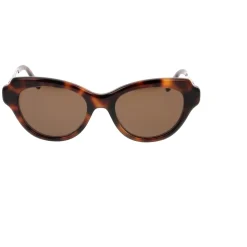 Gafas de sol elegantes para días soleados