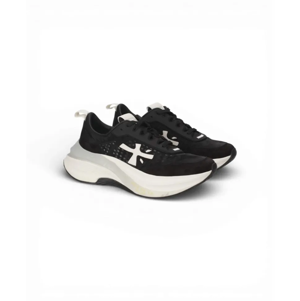Hill 8241 Sneaker