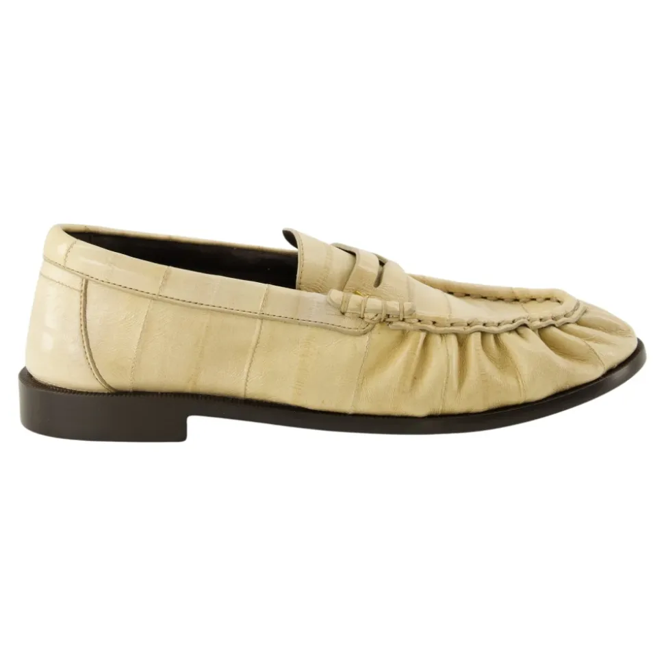 Loafer