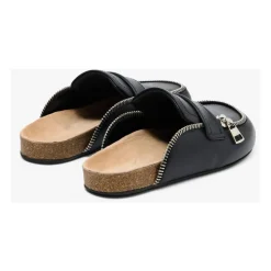 Mulas de cuero negro biker