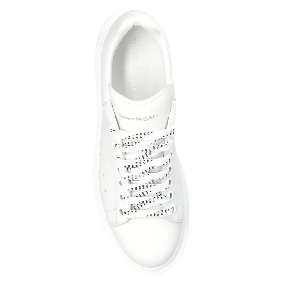 Oversized Sneaker