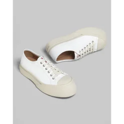 Pablo Lace-Up Sneaker