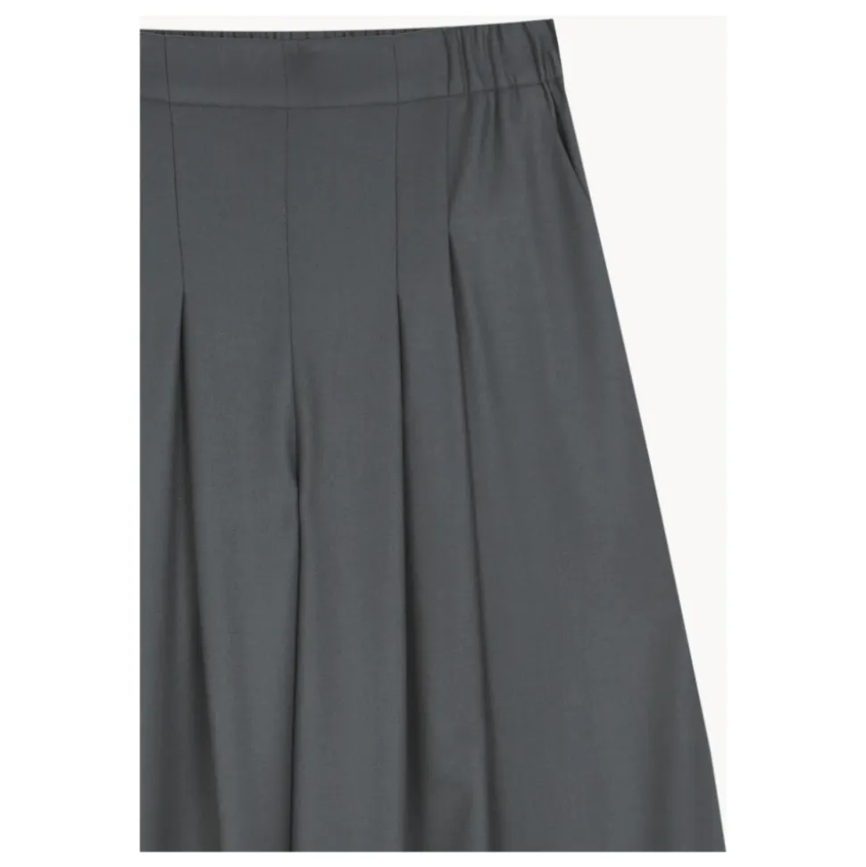 Pantalones Anchos Plisados