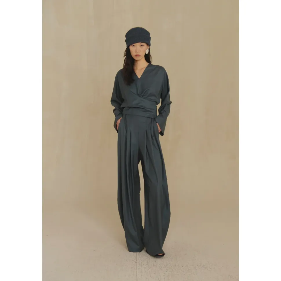 Pantalones Anchos Plisados