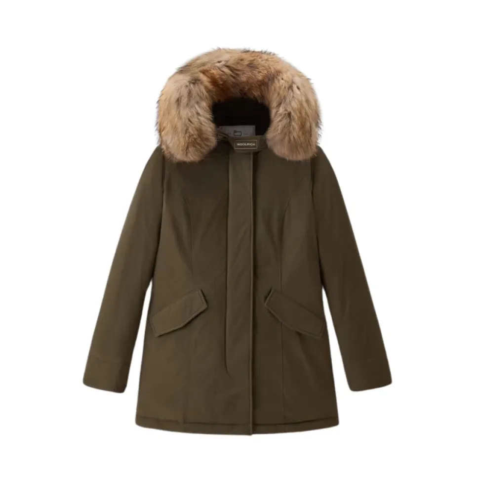 Parka de lujo con piel de mapache ártico