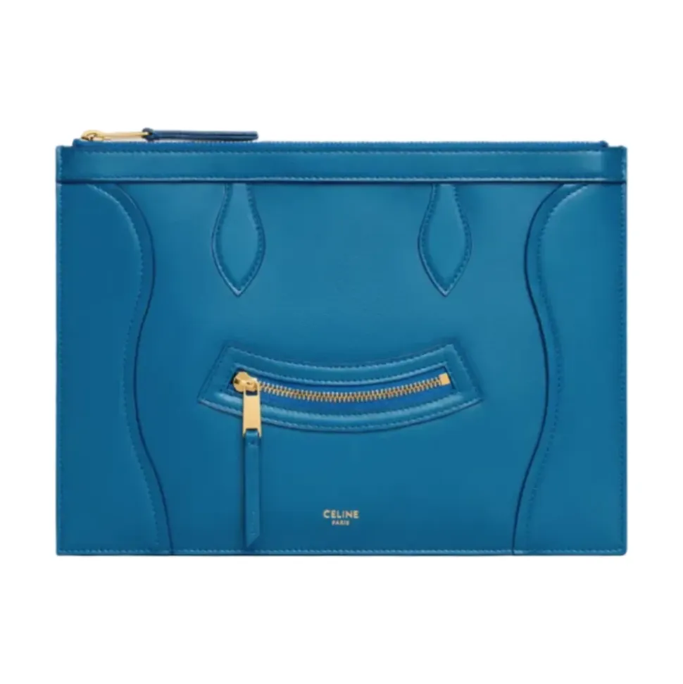 Pochette mediana en piel de becerro brillante