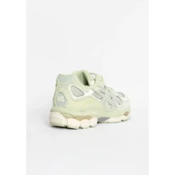 Running Shoes