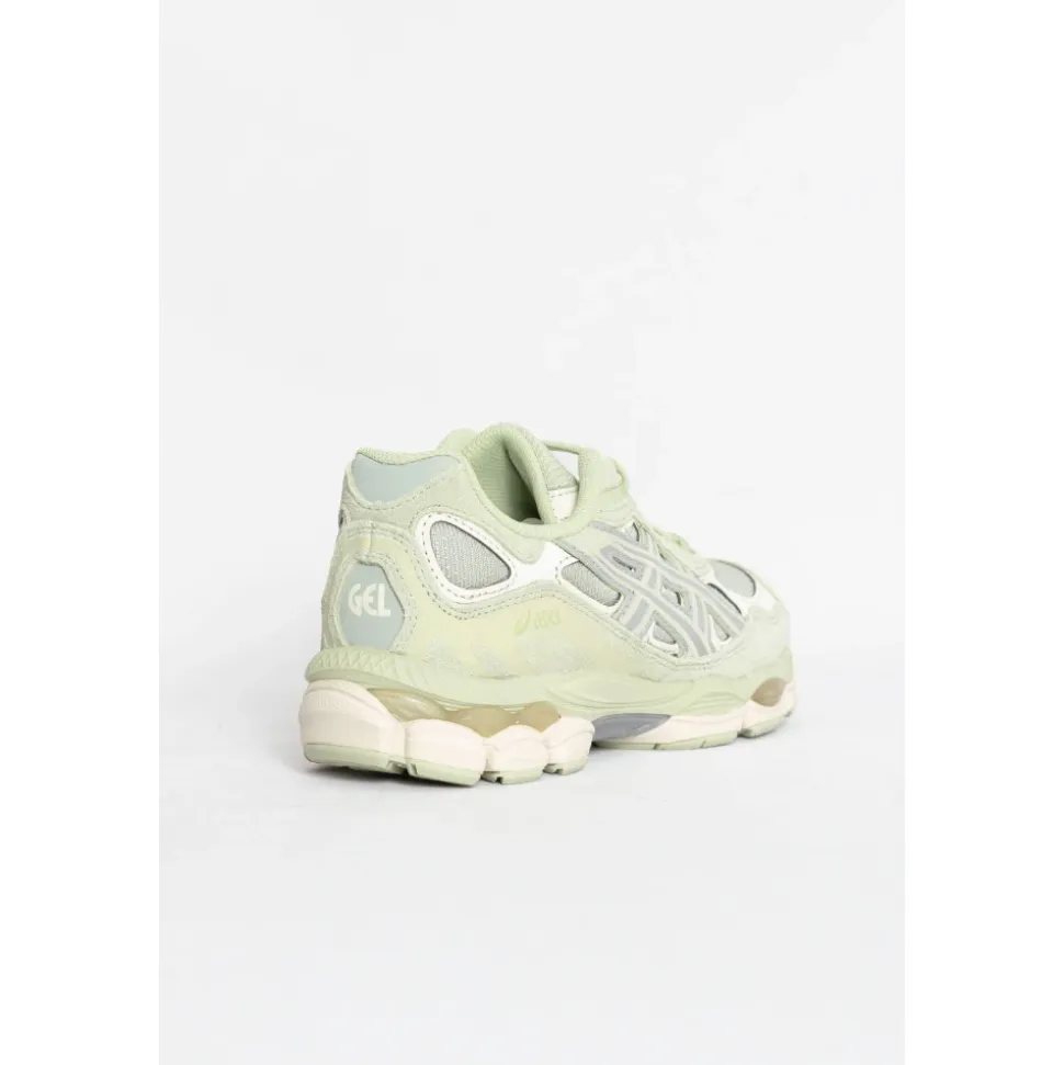 Running Shoes
