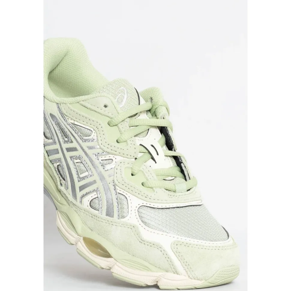 Running Shoes