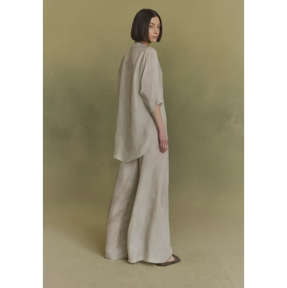 Salome, camisa de seda ceniza maltinto-