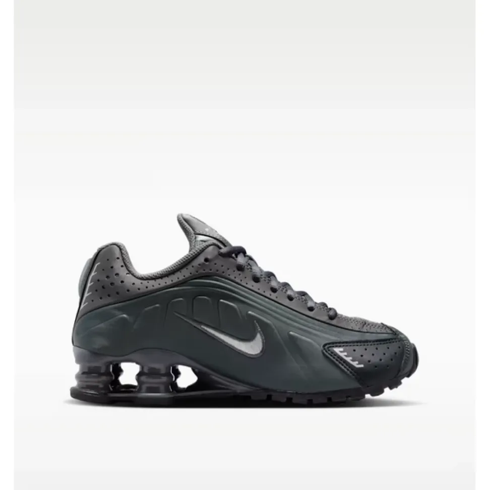 Shox R4