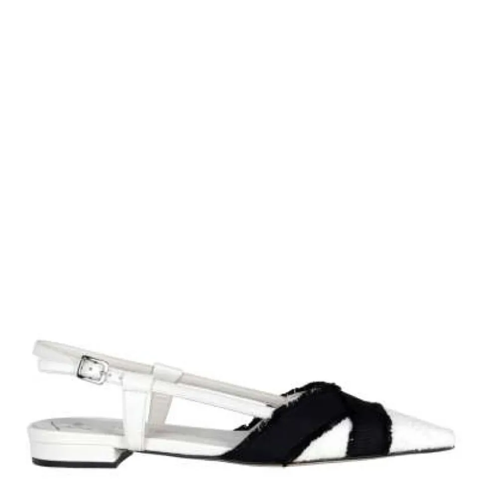 Slingback de Tweed Crema con Detalles de Cuero