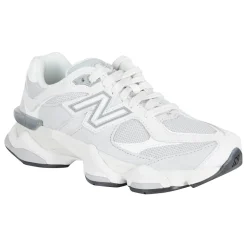 9060 Sneakers