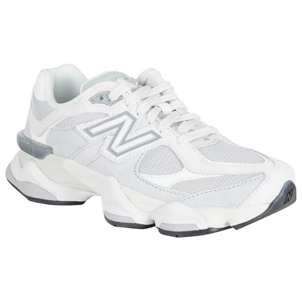 9060 Sneakers