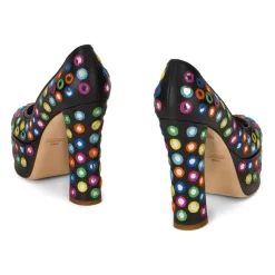 Tacón bajo con tacones altos y plataforma