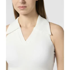 Top Corto con Cuello Polo