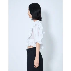 Top Corto con Volantes y Cuello en V